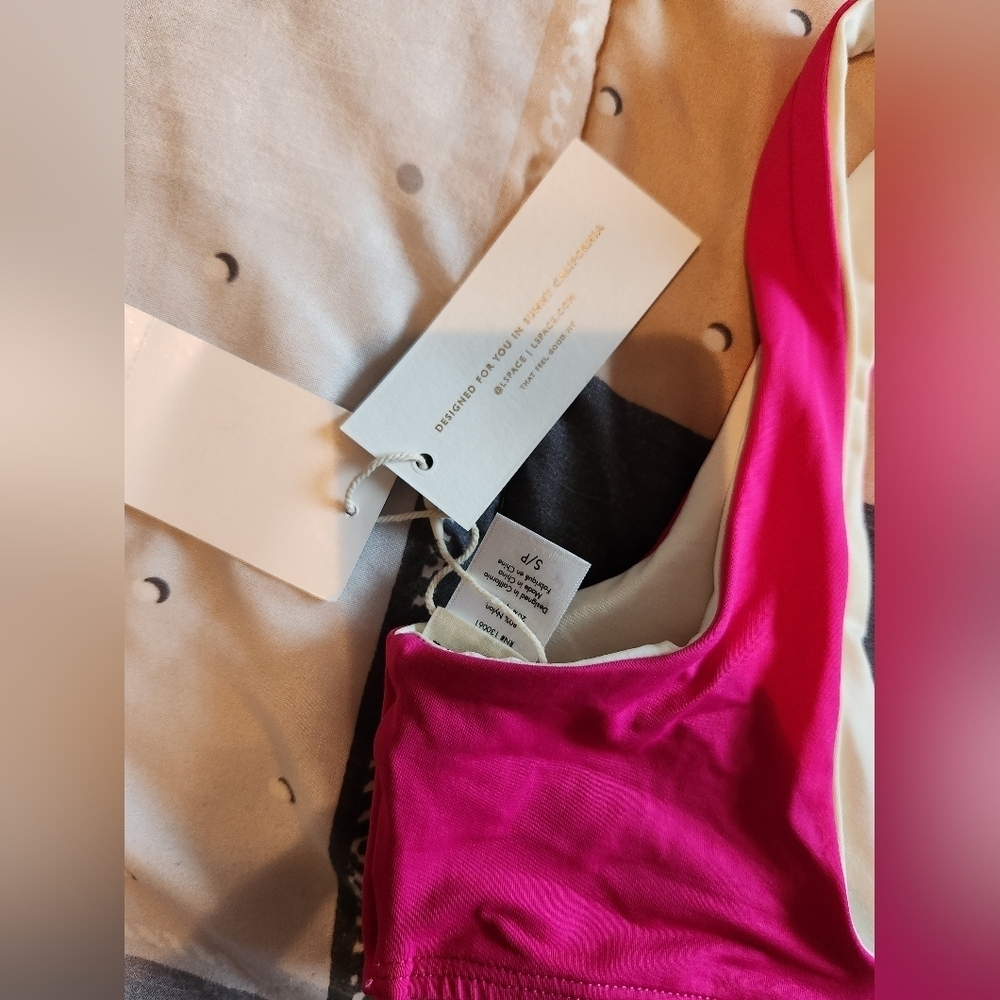 LSPACE Luna Bikini Top in Crystal Pink & Bougainvillea SIZE SMALL NWT - Picture 5 of 5